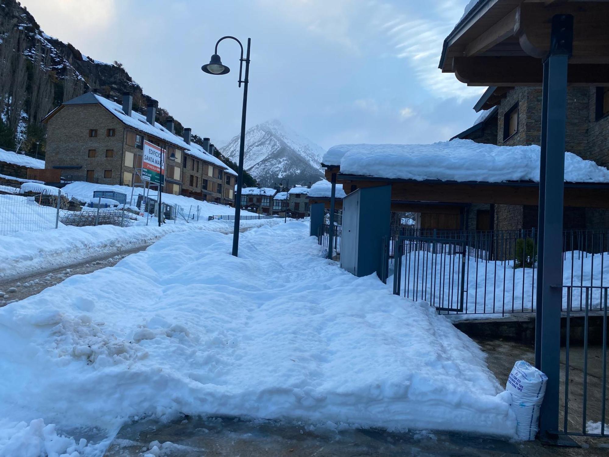Chalet Casa La Cumbrecita En Panticosa Exteriör bild